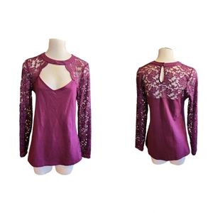 Torrid Wine Foxy Lace Long Sleeves, Lace Sweetheart Neckline Size 0